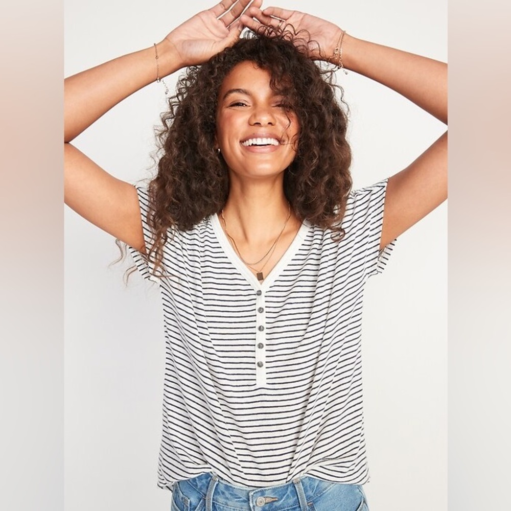Old Navy Loose V-Neck Linen-Blend Stripped Henley T-Shirt